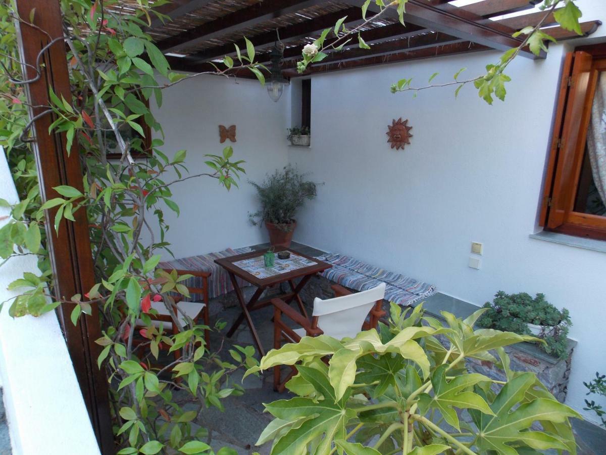 Agnontas Katikies Stamatias Studios & Maisonettes מראה חיצוני תמונה
